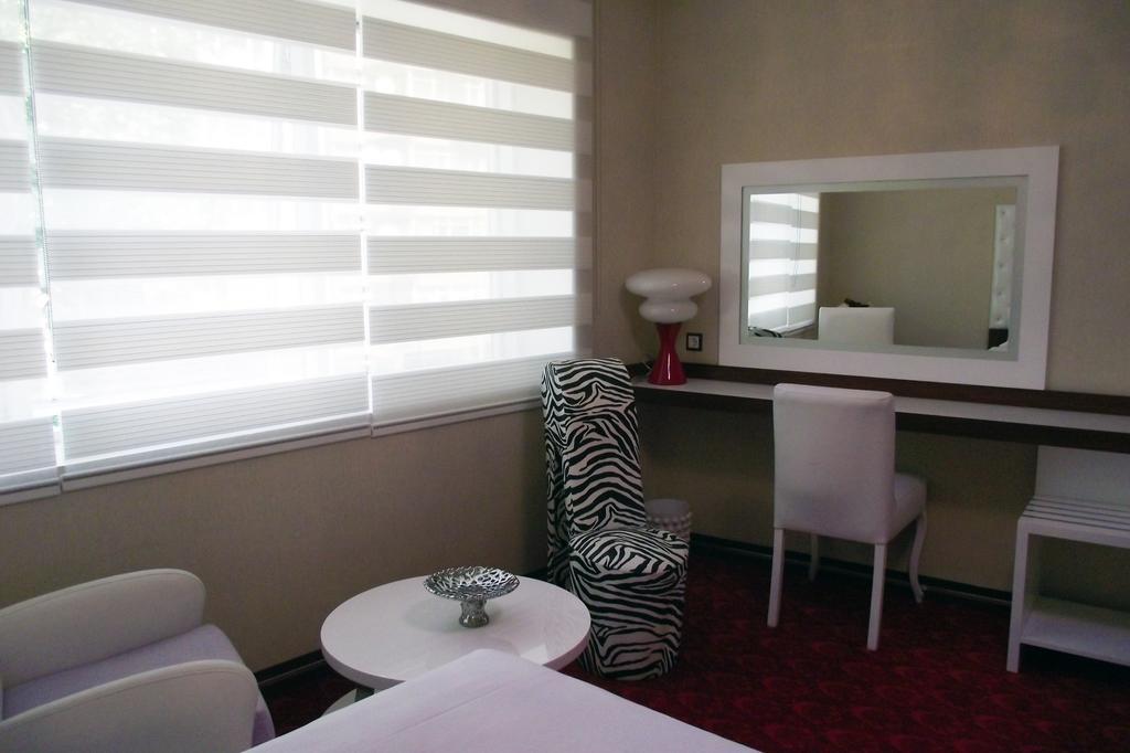 Ismira Hotel Ankara Extérieur photo